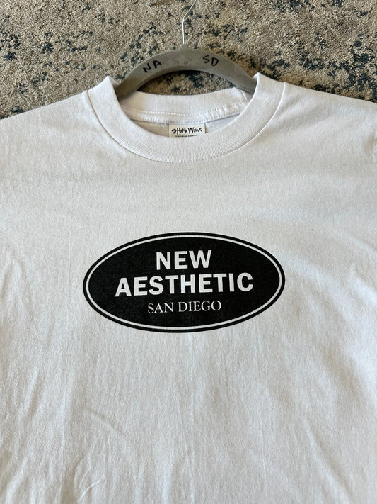 Oval Tee